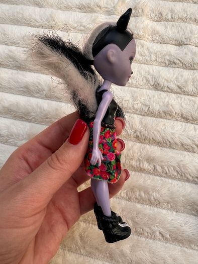 Mattel Enchantimals Sage Skunk Doll & Pet Used Please see photos