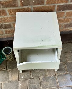 Metal table