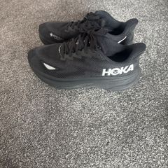 Hoka clifton 9 size 8 women's