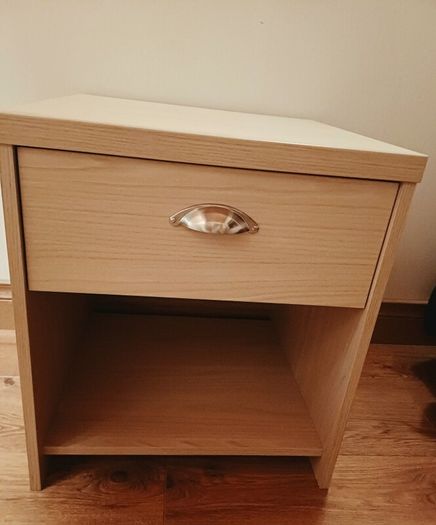 Gorgeous Lamp or End table