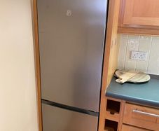 PowerPoint fridge-freezer almost new