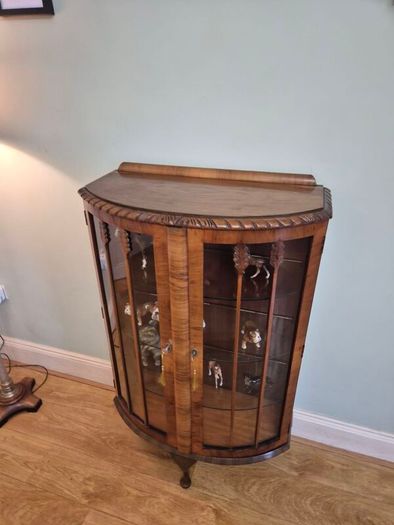 glass cabinet