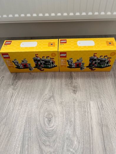 LEGO 40775 Mini Knights Castle x 2 - Brand New & Sealed