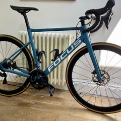 Carbon Focus Izalco Max