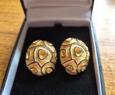 Vintage Gold and Black Tone Earrings