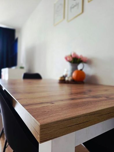 Dining Table - Extendable - Oak & White