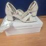 Bridal White Satin Pearl Heeled Sandals Size 5 Image 6