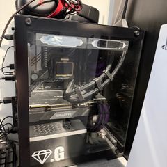 Custom Gaming PC for sale with 27" monitor