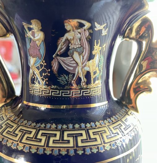 vintage fakiolas  vase