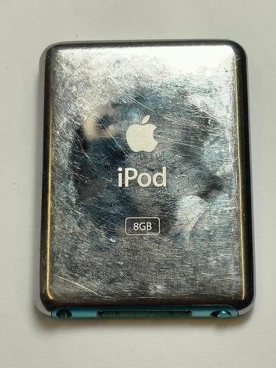 Apple iPod Nano 3rd Gen A1236 8GB/ Used