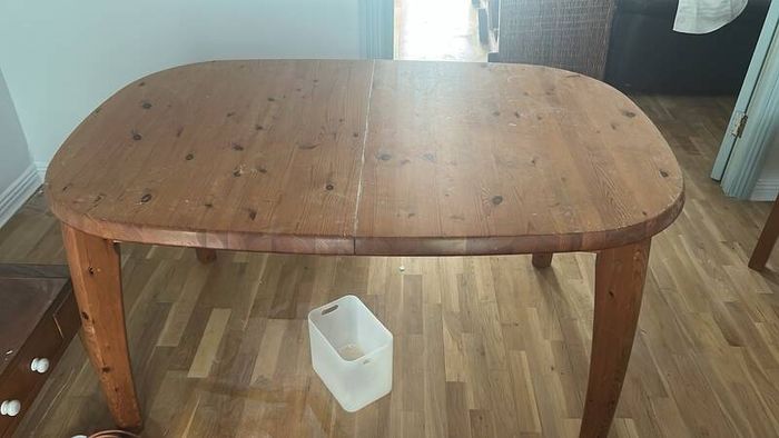 Dinning table and chairs