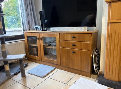 TV stand good condition