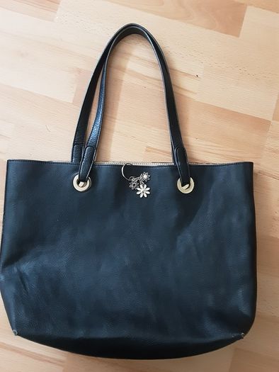 Hand/Shoulder Bag .. Colour: Black