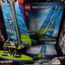 Catamaran ! Lego Technic ! Set 42105 ! Retired ! 2001 ! Image 5