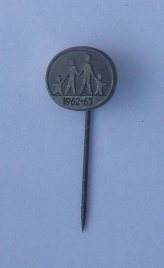 CHRISTIAN FAMILY WEEK 1962 (Anglican Church) - a promotional stickpin