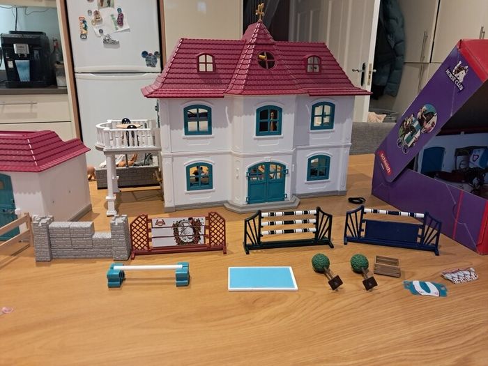 schleich house and stable