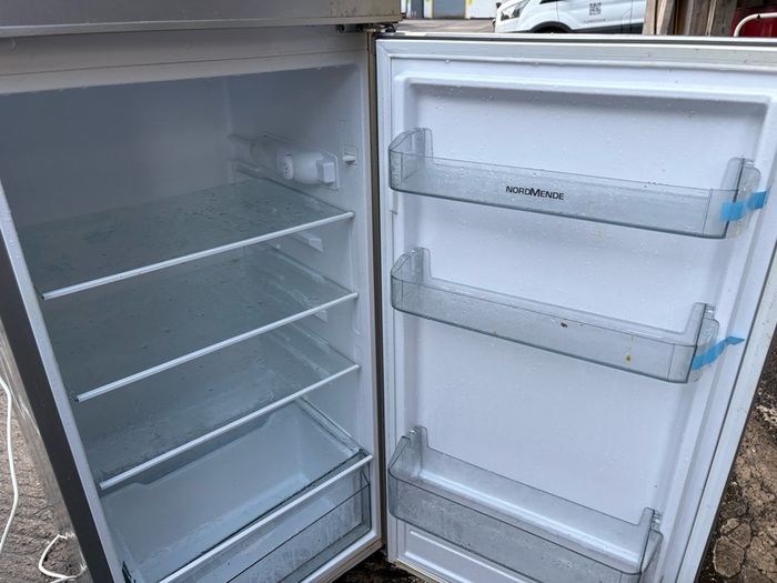 Nordmende 55cm Freestanding Fridge Freezer Silver