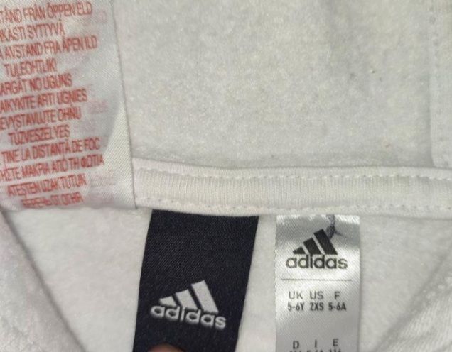 Hoodie Adidas top size 5-6Y