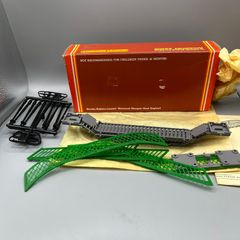 R076 Hornby OO Gauge FootBridge Kit