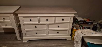 Bedroom set - Dresser and Chest of Drawers