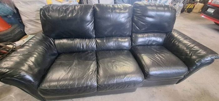 Couch & 2 Arm Chairs (real leather)