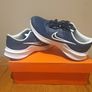 New Nike trainers size 5uk Image 3