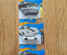 Hot wheels Porsche 4euro each