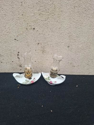 2 small rose oil lamps possible to post