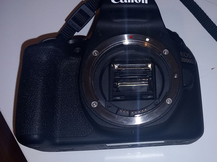 canon eos 2000d with 18-55mm kit lens