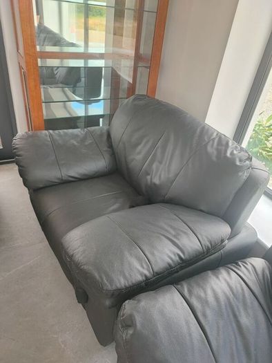 leather suite