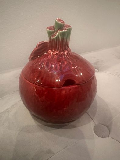 Sylvac Beetroot Dish