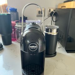 lavazza A modo mio jolie evo coffee machine with milk frother