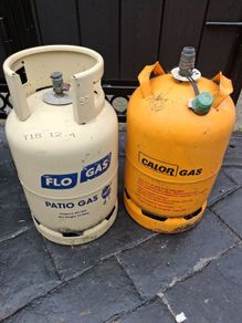 gas bottles (full)
