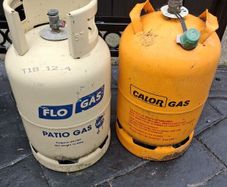 gas bottles (full)