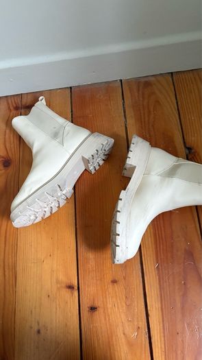Cream Boots UK 5