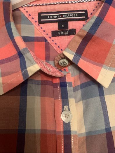 Tommy Hilfiger ladies fitted shirt. Size 10