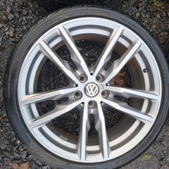 19" Vw Alloys with tyres