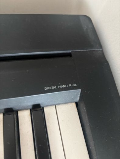 Yamaha Keyboard P35