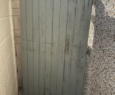 side gate