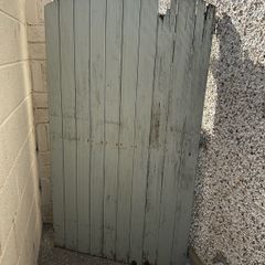 side gate