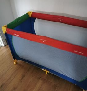Hauck Travel cot with mattress