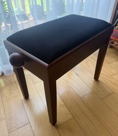 Adjustable Piano Bench