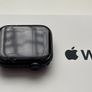 Apple Watch SE (2025) GPS Black Cracked Screen Fully Working Boxed Image 6