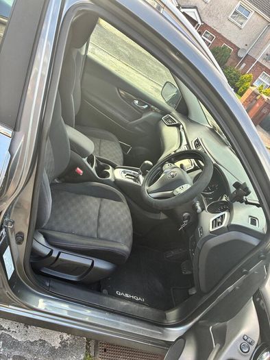 Nissan Qashqai 2017-Automatic-1.2