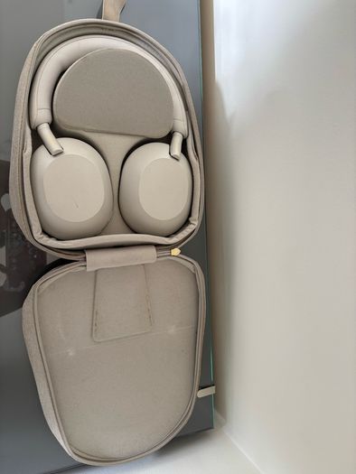 Sony WH-1000XM5 Wireless Noise Cancelling Headphones