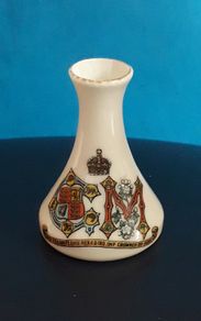 W.H.Goss - 1911 - Coronation King George V and Mary