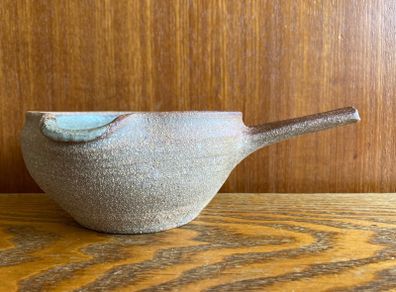 Leach Muchelney lipped bowl