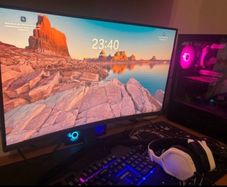 Gaming PC with 27" curved monitor