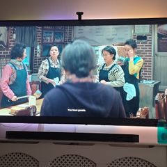 Samsung 85 inch Q60B QLED 4k smart TV