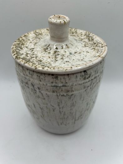 1960s studio pottery by Eileen Hansell